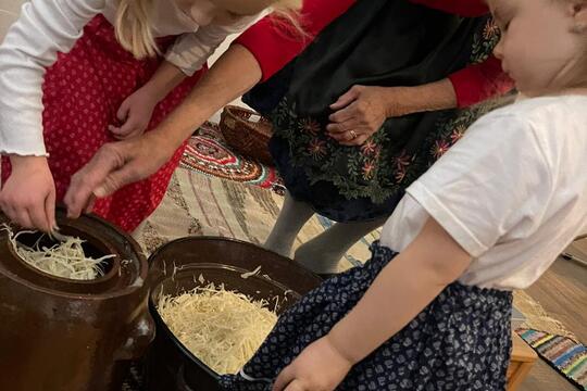 Nakladanie domácej kapusty v AKOBUK na ľudovú nôtu 1