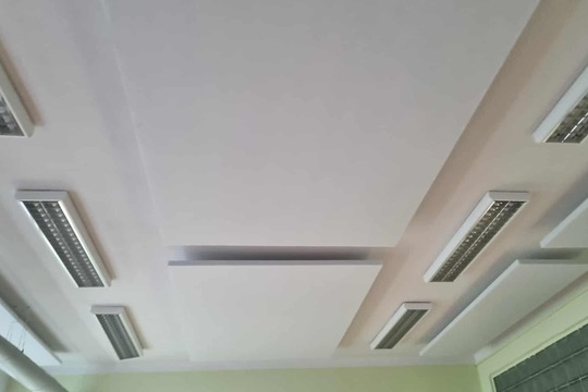 Nové akustické panely v jedálni  1