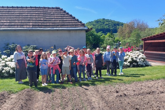 Exkurzia k miestnemu včelárovi – výroba medu 1