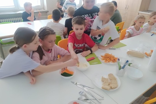 Deň školskej jedálne - workshop - zdravá desiata  1