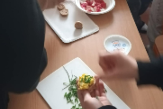 • WORKSHOP ZO SKUTOČNE ZDRAVEJ ŠKOLY . 1